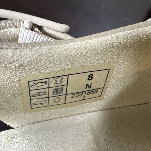 SAS Womens Size 8N Relaxed Beige Leather Flats Sandals Comfortable Orthopedic - Picture 10 of 10